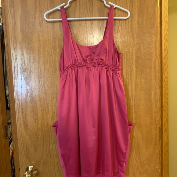 Pink dress with pockets!! - Picture 2 of 2